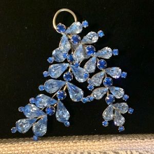 Vintage Weiss pendant/brooch/pin